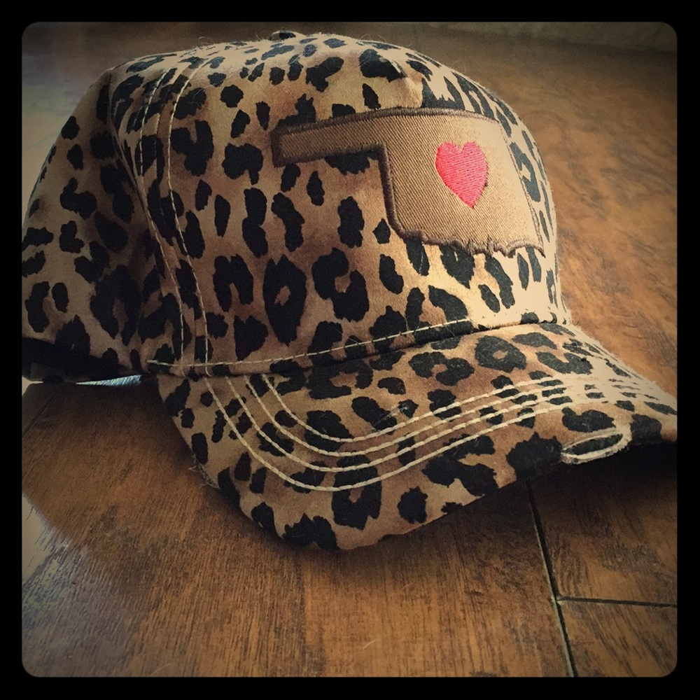 NWOT: New Cheetah Print OK Cap